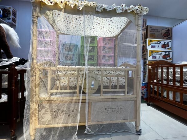 Wooden Cot With Pillar