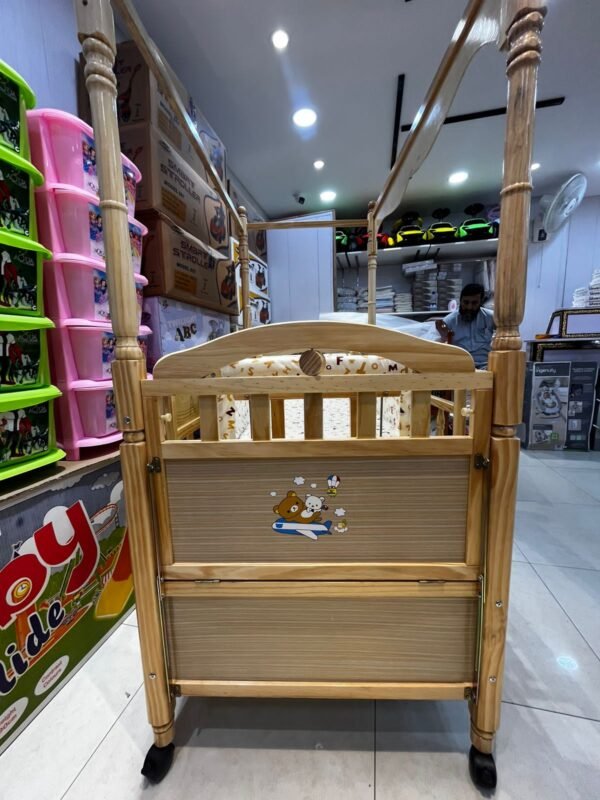 Wooden Cot With Pillar