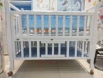 WOODEN COT 8152