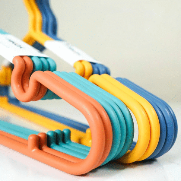 YOMH 5 Piece Clothes Hanger Set Multicolor